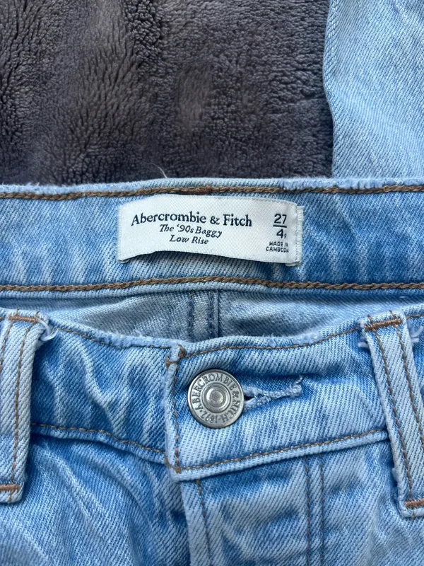 Abercrombie Jeans - Image 3