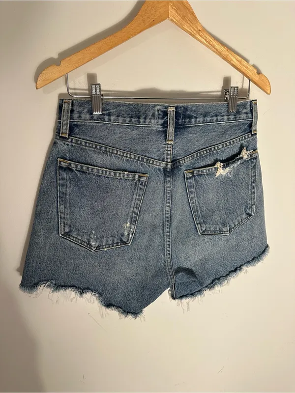 NWOT Agolde Parker long denim shorts 27 - Image 4