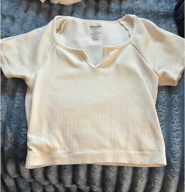 Buckle Crop Top White Short Sleeve - Image 2