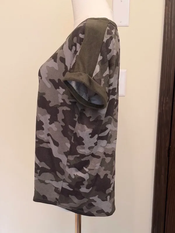 Lucky Brand loose fit rolled short sleeve camo top - Image 4