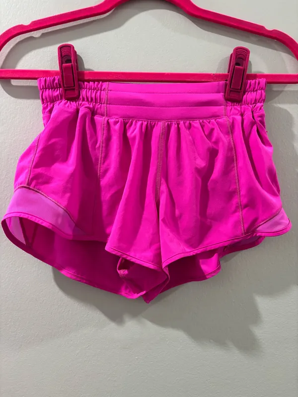 Lululemon Shorts 2.5" Hotty Hot - Image 2