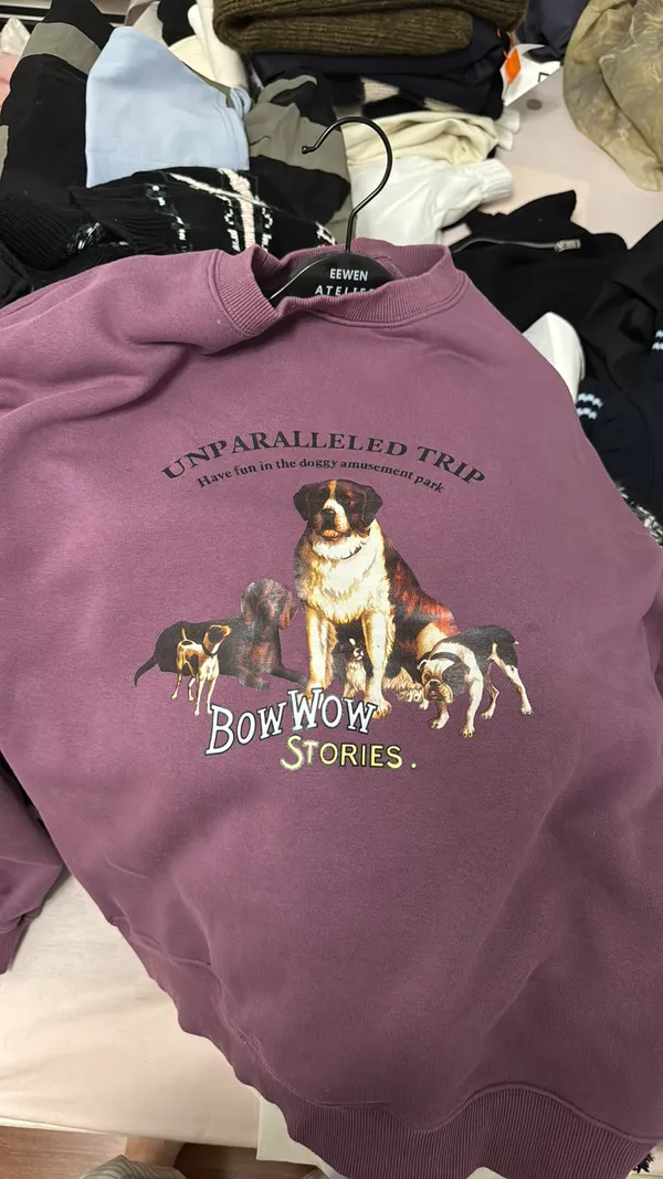 Sweatshirts Size M - Image 3