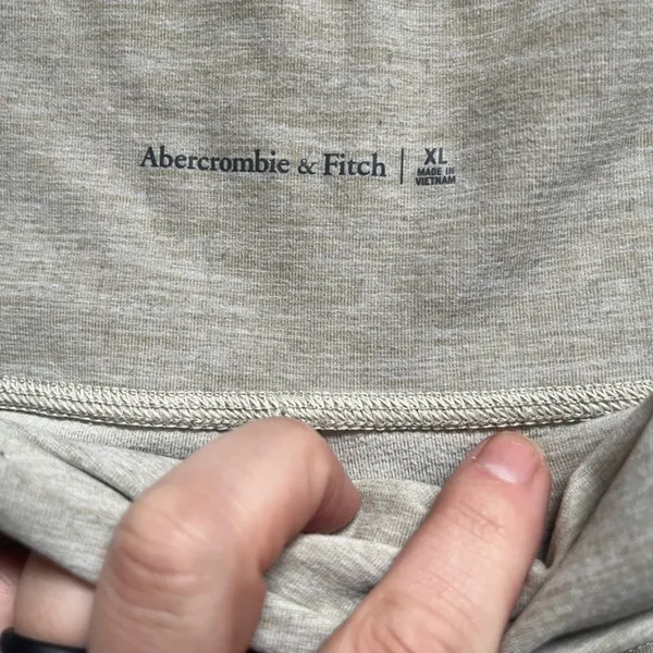 Abercrombie & fitch bike shorts beige/ cream size xl - Image 3