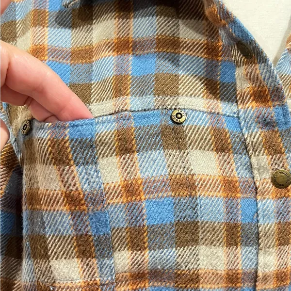 Woolrich Bluebell Plaid Flannel Button Down Shirt Size Medium - Image 5
