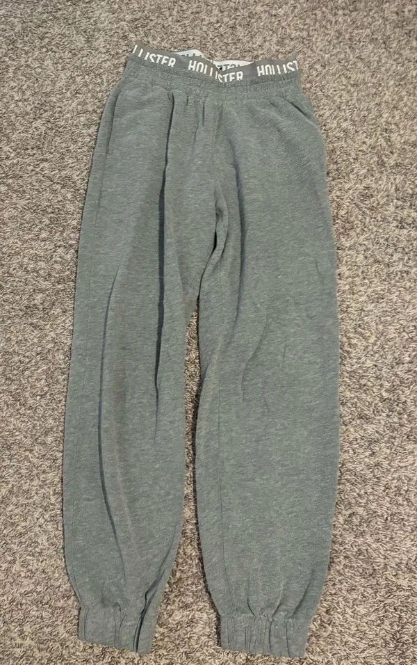 Hollister Sweatpants Grey - Image 2