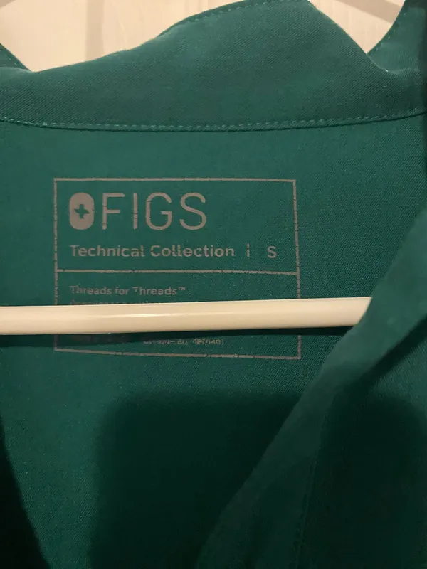 Green FIGS Top Scrub Women’s - Image 2