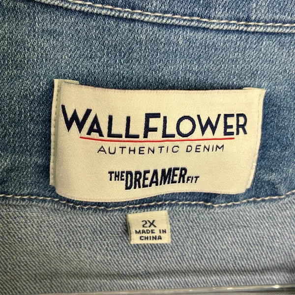Wallflower Faded Denim Jean Vest Button Front Medium Wash NWT Womens 2X - Image 3