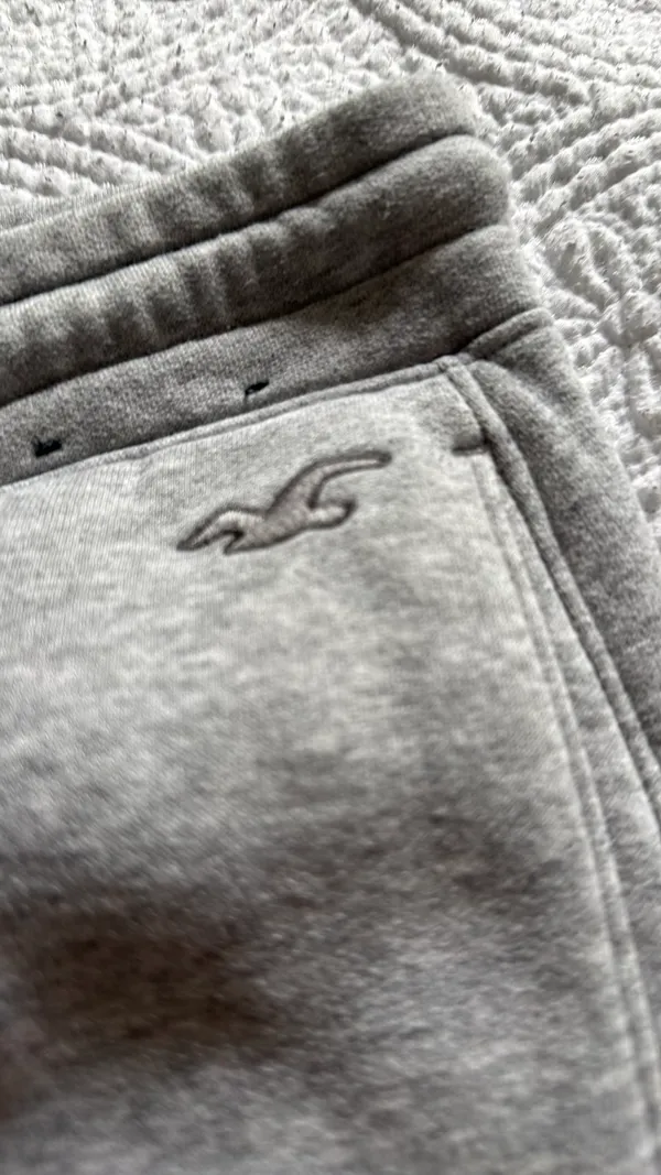 Light gray Hollister sweatpants - Image 2