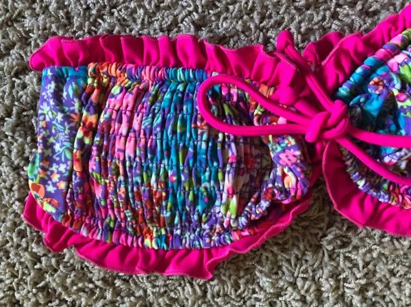 Victoria's Secret floral smocked Swim Top Sz S - Image 2