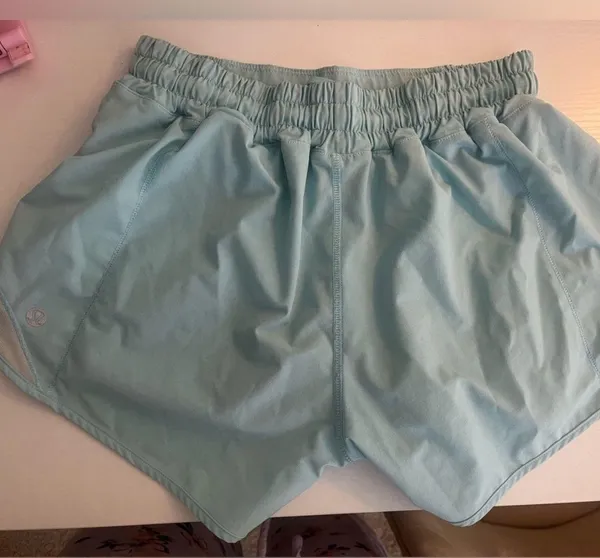 Lululemon Hotty Hot Shorts 4” - Image 4