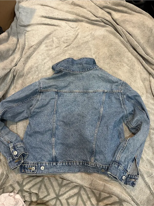 Old Navy Vintage-Inspired Light Blue Denim Jacket - Image 8