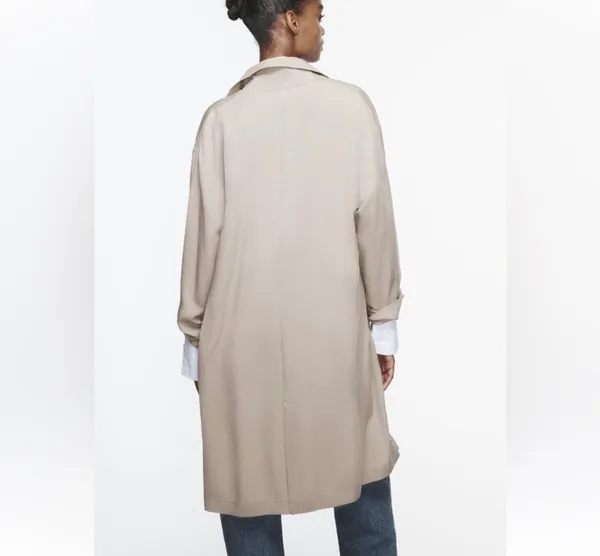NWOT Zara Basic Soft Trench Flowy Coat in Beige Marl. Size medium - Image 3