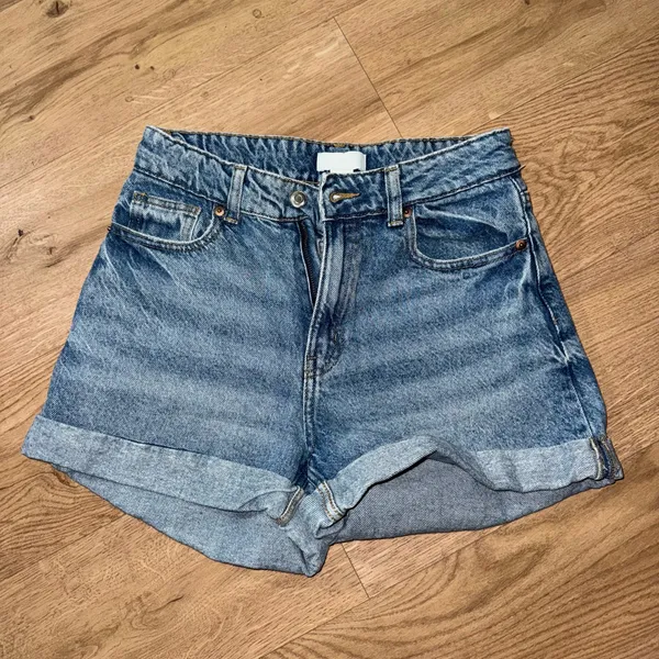 H&M Shorts Denim - Image 2