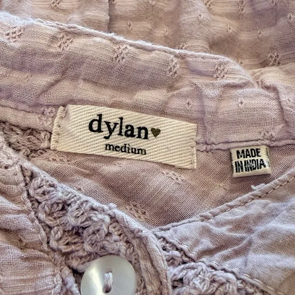 Dylan Womans Boho Patchwork Top Size M Cottage Prairie Victorian Crochet Lilac - Image 7