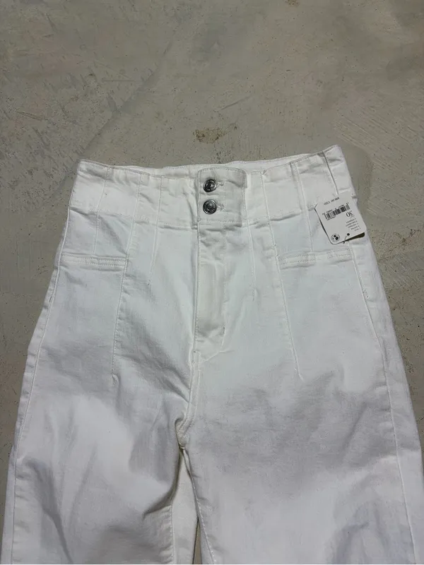 We the free people NWT Women’s White Flared Jeans 30 MARKS MSRP$98 - Image 6