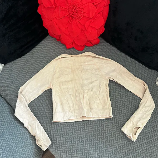 Pink Victoria’s Secret seamless long sleeve active top - Image 3
