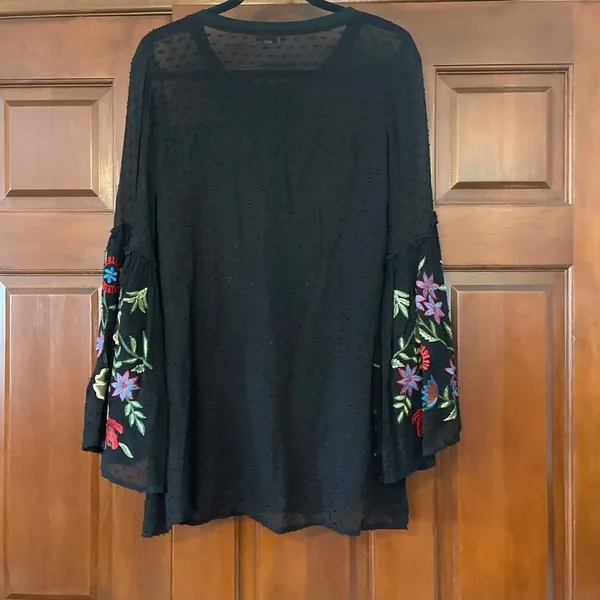 SCULLY BLACK SWISS DOT TUNIC W/BELL SLEEVES size M - Image 7