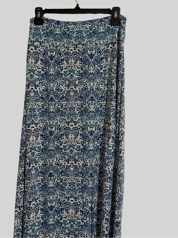 Cynthia Rowley Blue and White Printed Maxi Skirt - Image 4