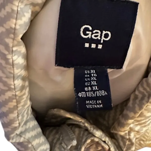 Gap‎ Puffer Vest - Image 4