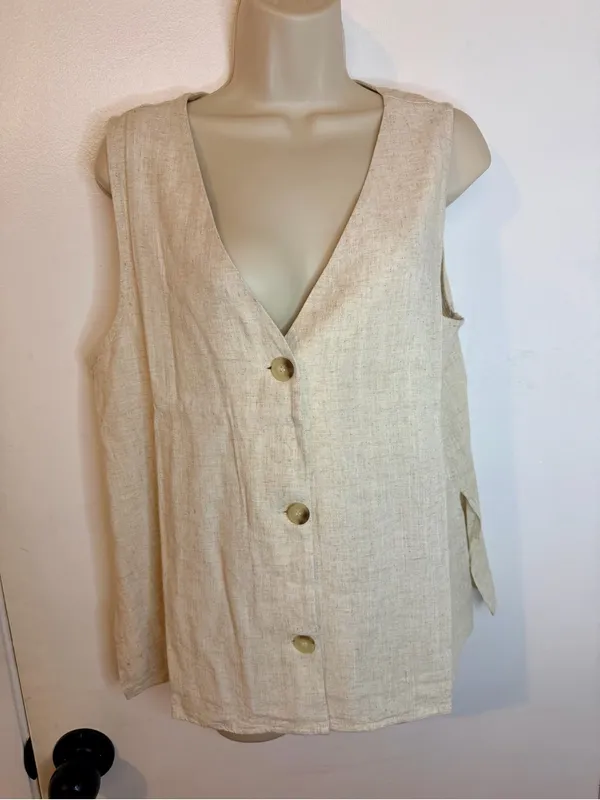 Zenana Linen Vest Button Down Beige Top Size M NWOT Lightweight - Image 2
