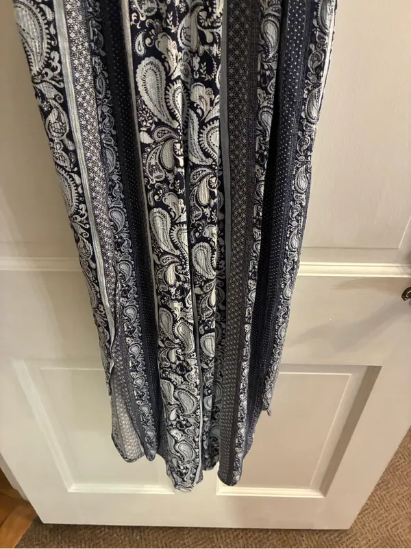 Women’s J for Justify Brand Paisley Print Maxi Dress with Crochet Waist Size L - Image 4
