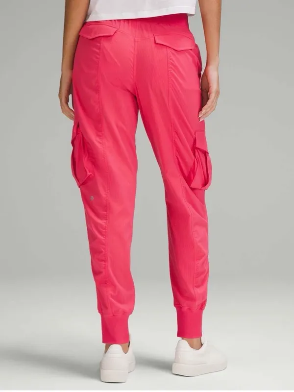 Lululemon Dance Studio Relaxed-Fit Mid-Rise Cargo Jogger Large - Image 3