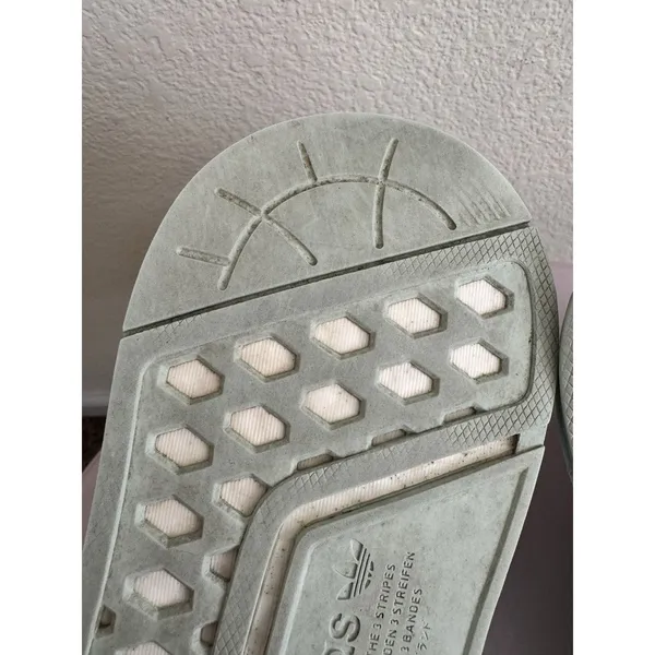 Adidas NMD_R1 Boost Low Top Sneakers Dash Green/Cloud White EF4275 Size 6 - Image 11