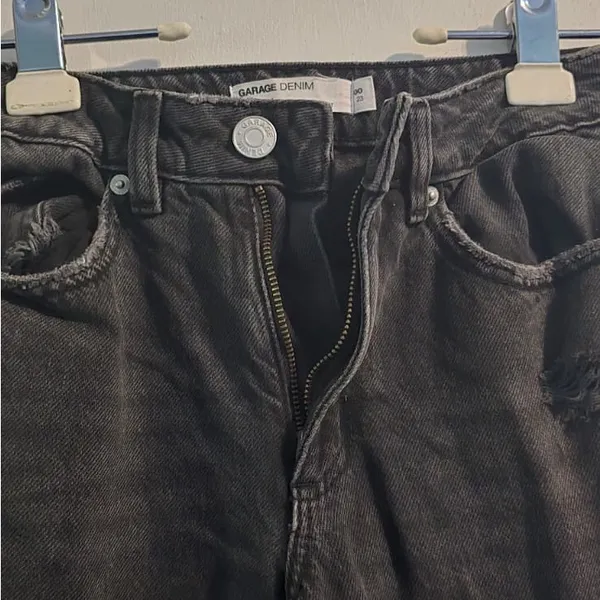 Garage Black Distressed Women Jeans - Image 4