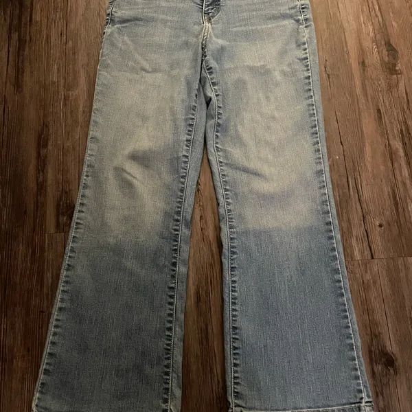 Vintage Levi's® Perfectly Slimming Boot Cut 512 Jeans W30 X L27 Blue Light Wash - Image 3