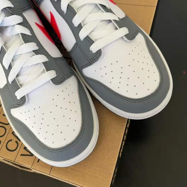 New NIKE Dunk Low Next Nature GS 'Smoke Grey Light Crimson' - Image 5