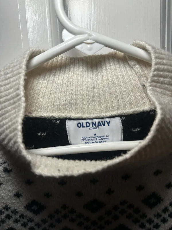 Old Navy Christmas Sweater - Image 4