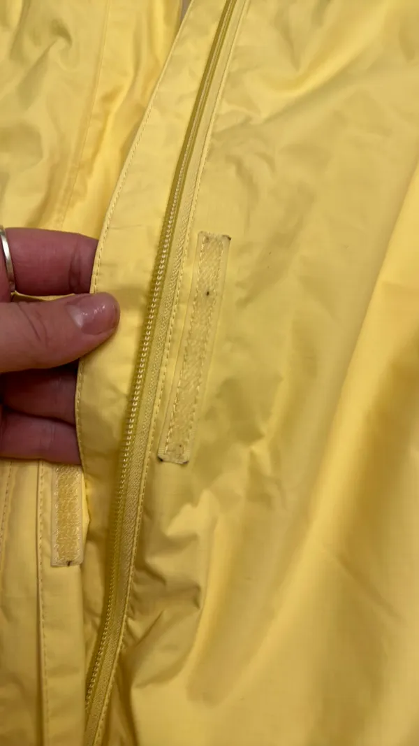 Yellow North face Windbreaker - Image 12