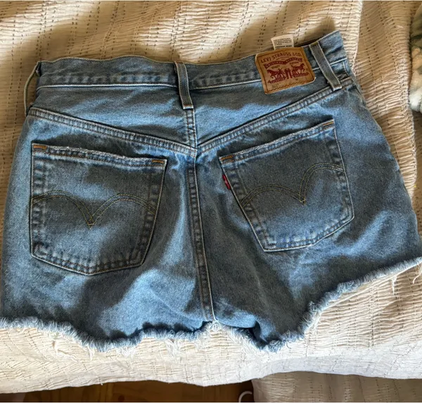 Levi’s 501 Shorts - Image 3