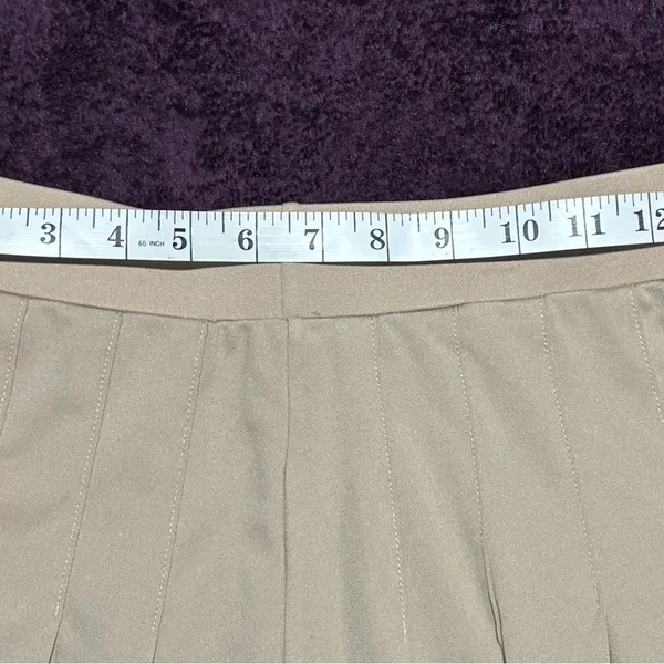 Adorable mini tennis skirt - Image 3