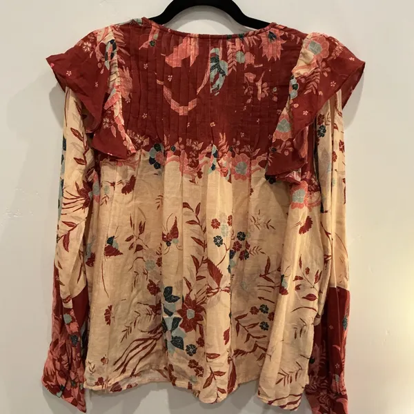 Othilia Blouse Red Cream Floral Ruffle Shoulder Pleated Boho Top Large - Image 7