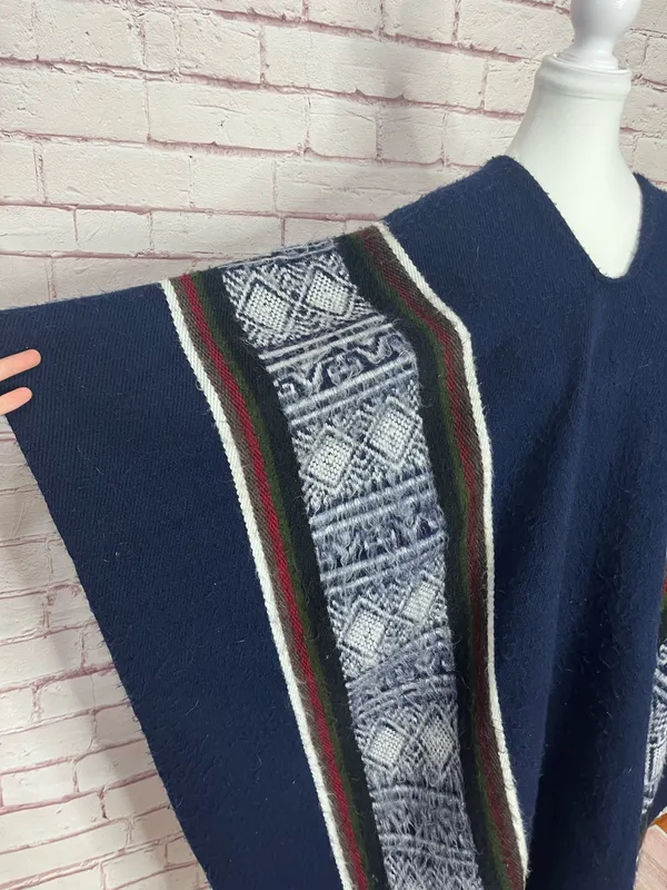 Tejidos Imalaya Wool Ecuadorian Made Southwest Blanket Poncho Wrap EUC One Size - Image 5