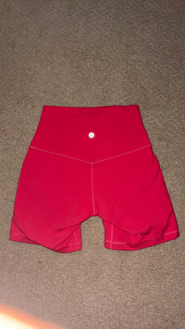 Lipgloss Lululemon Biker Shorts Align High-Rise 6" - Image 3
