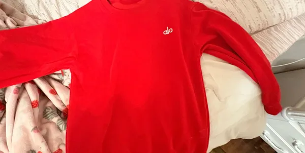 Alo Yoga Red Crewneck Accolade Pullover  - Image 2