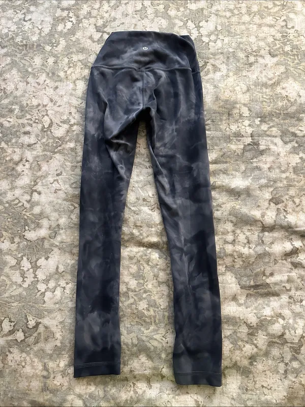 Lululemon Wunder Train High-Rise Tight in Thread Dye Rover Black - size 4 - Image 2