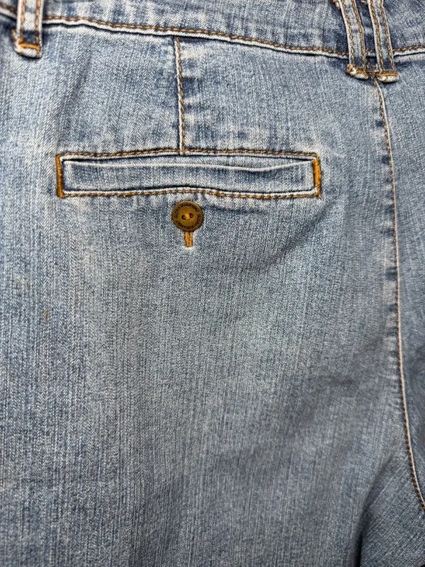 Vintage Granola Girl Basic Denim Shorts - Image 3