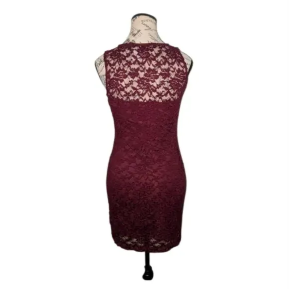 Legend Floral Lace Sheer Yoke Bodycon Dress, Size Small - Image 2
