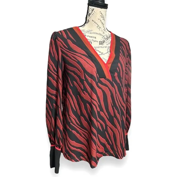 Express S Red Black Zebra Print V-Neck Blouse Long‎ Sleeve Button Cuff Top Y2K - Image 5
