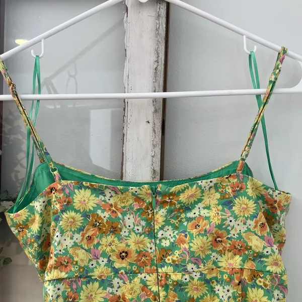 Astr‎ Women's Floral Spring Green Mini Keyhole Wrap Dress Size Small - Image 10