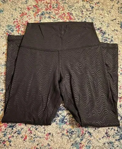 Lululemon Align Legging 23” size 6 aqueous emboss - Image 2