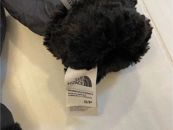 The North Face Black Faux-Fur Cuff Gloves - Image 3