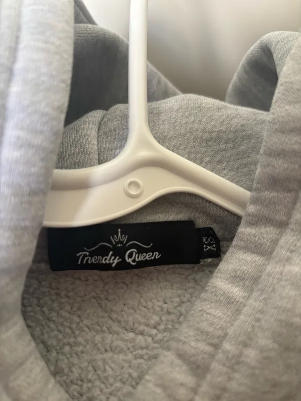 Amazon Sweatshirt - Image 3