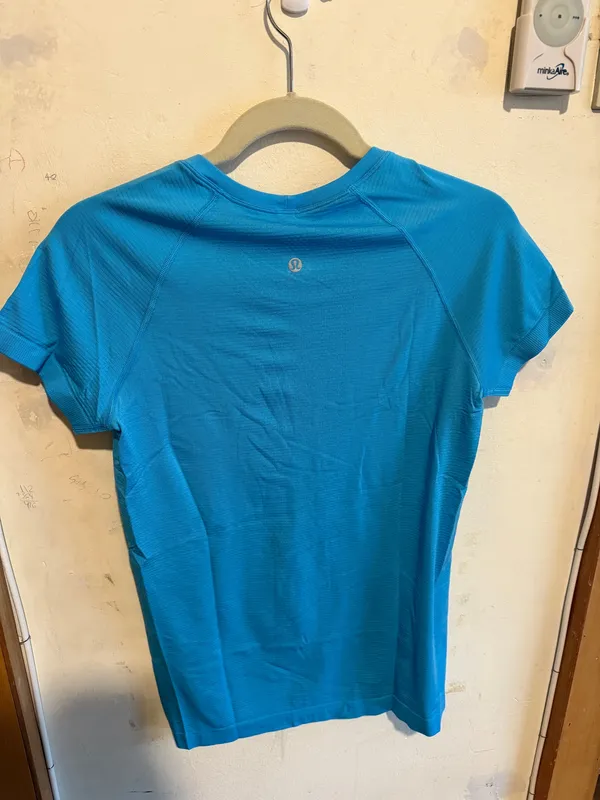 Lululemon Swiftly Tech Short Sleeve - Image 2