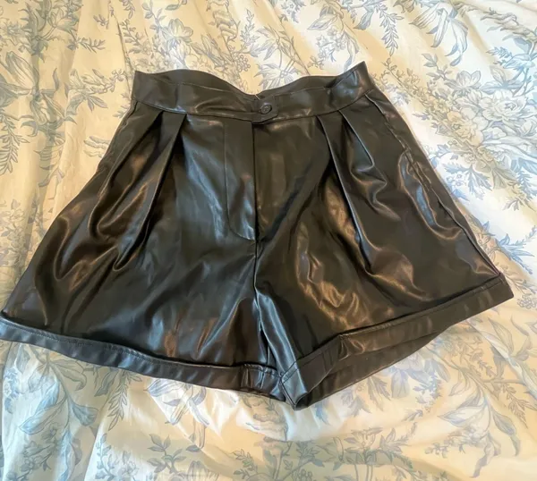 Pretty little thing leather shorts - Image 2
