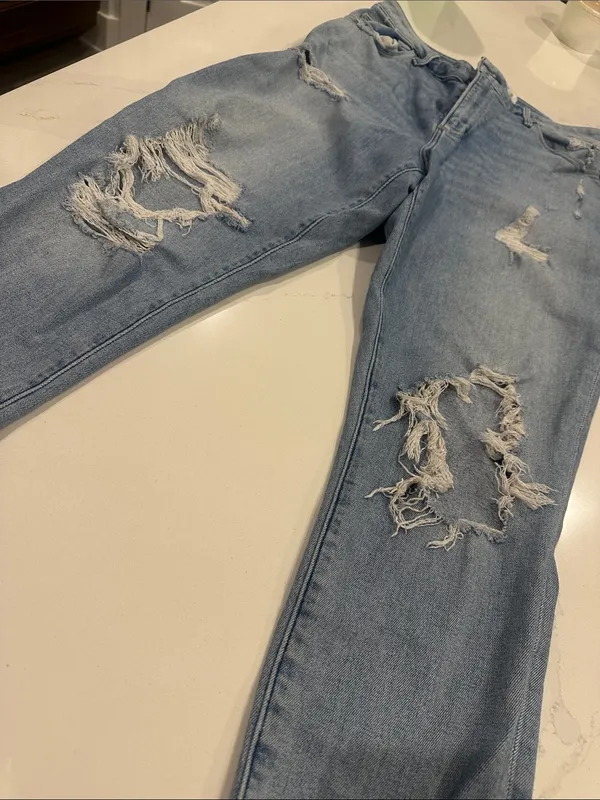 Abercrombie & Fitch The Super Skinny Ankle High Rise size 12 / 31 distressed - Image 2