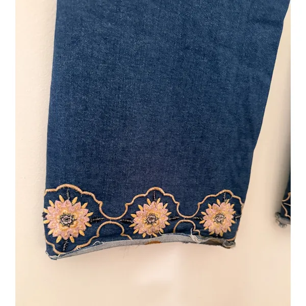 Driftwood Margo Floral Embroidered Wide Leg Seam Jeans Medium Wash Denim 34/29 - Image 4